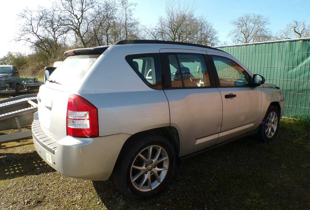 Jeep 2.4i DOHC Dual VVT + LPG