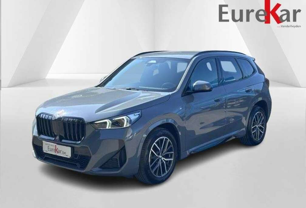BMW sDrive18i kit M