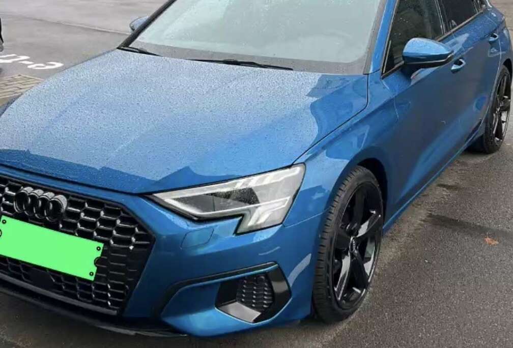 Audi Sportback Hybride  Bleu métallisé  Excel