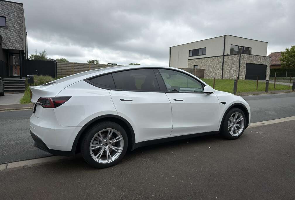 Tesla Long Range Dual Motor  All-Wheel Drive