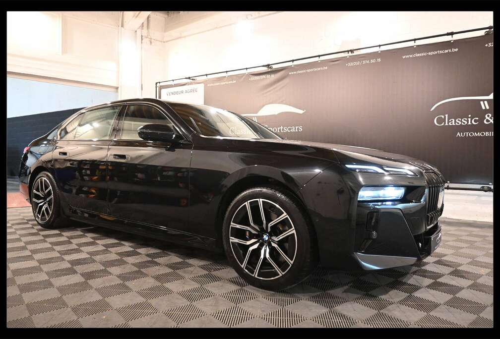 BMW 750e X-Drive M SPORT HYBRID / BOWERS / CAMERA 360 / SUNROOF / DISTRONIC / LANE ASSIST / FULL FULL OPTIONS