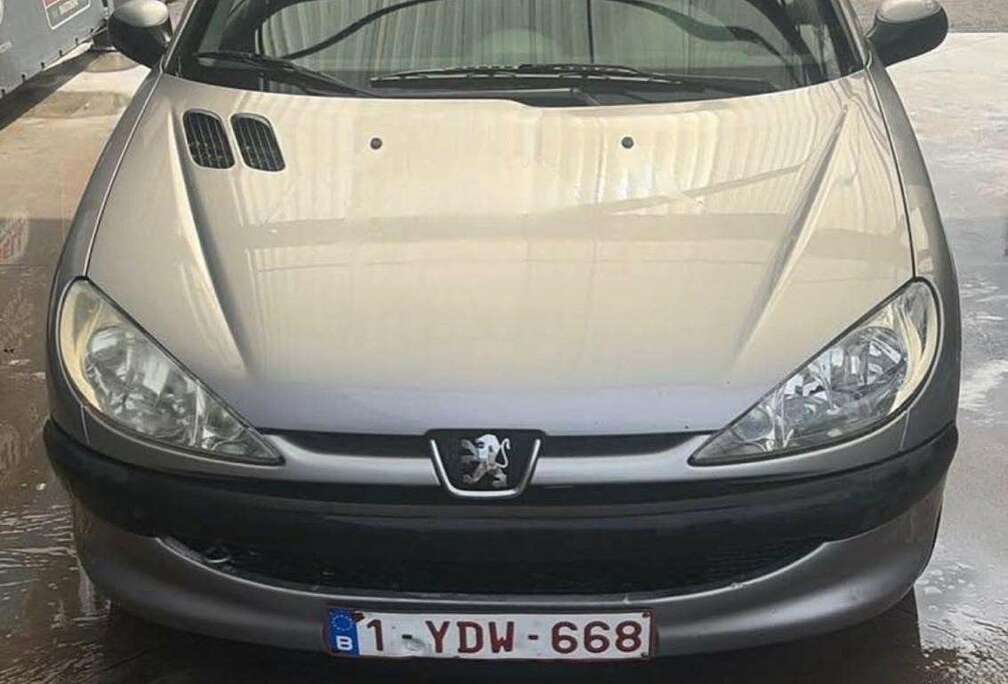 Peugeot CC 1.6i 16V