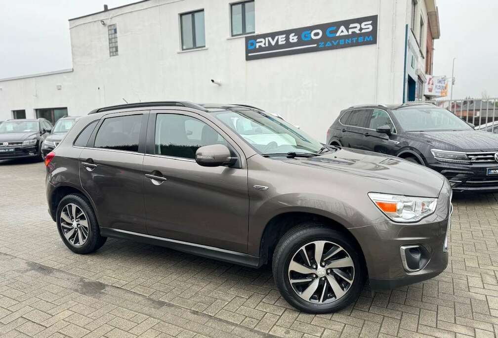 Mitsubishi 1.8 DI-D 2WD - Panorama Dak * 1 JAAR GARANTIE *