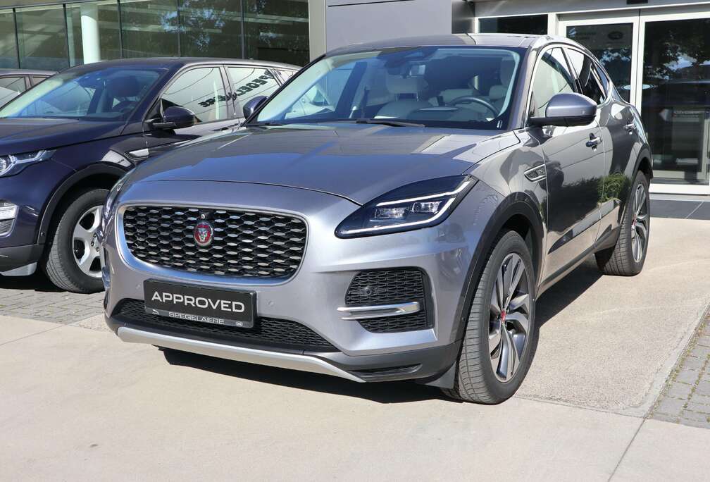 Jaguar P250 S AWD Auto.