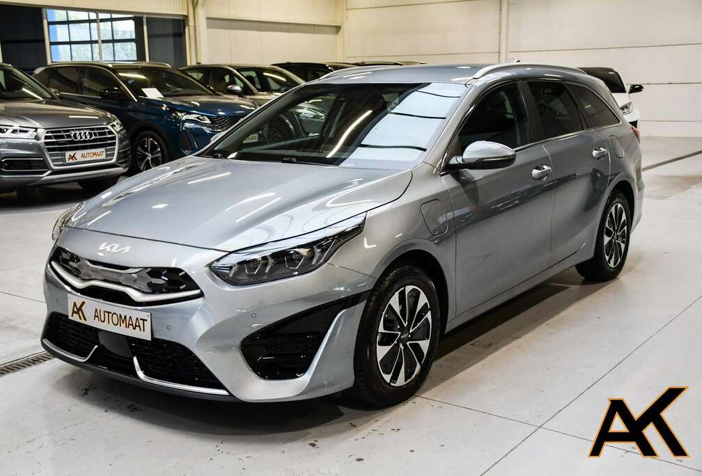 Kia 1.6 GDi PHEV Business Line DCT -NAVI / CAMERA /ACC