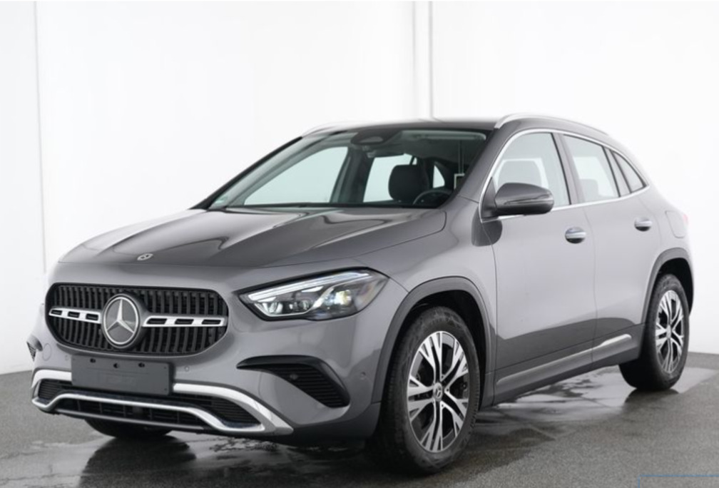 Mercedes-Benz BENZINE  Keyless GO  Sfeerverlichting  Draadloos laden Smartphone  Camera  Winter Pack  Dodehoek assistentie