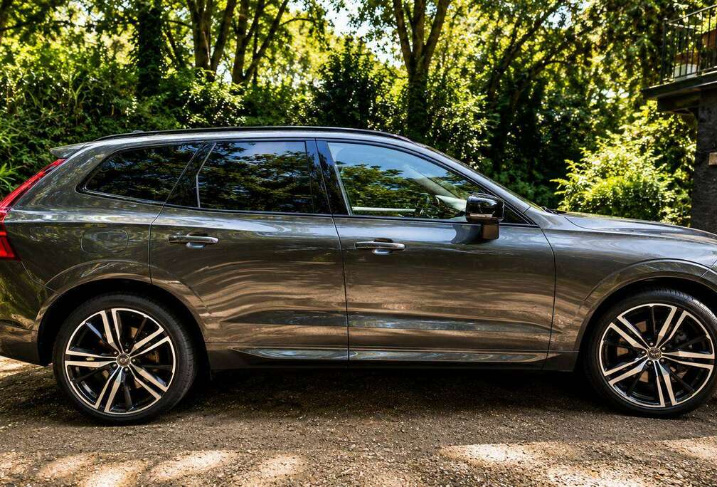 Volvo XC60 2.0 B5 R-Design Geartronic