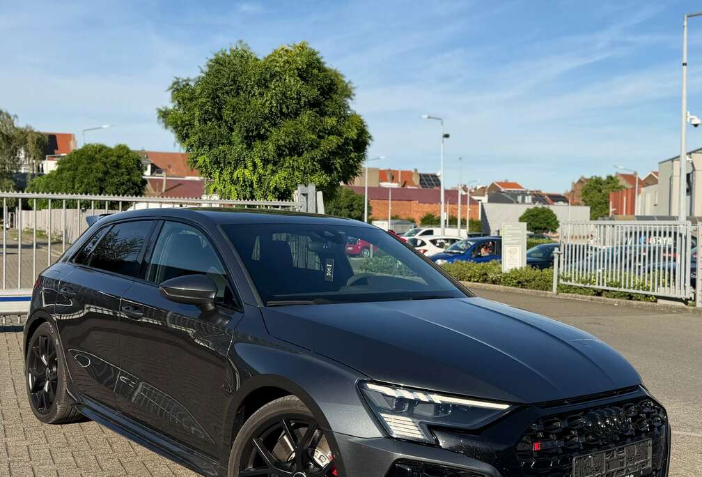 Audi Sportback 2.5 TFSI Quattro S tronic