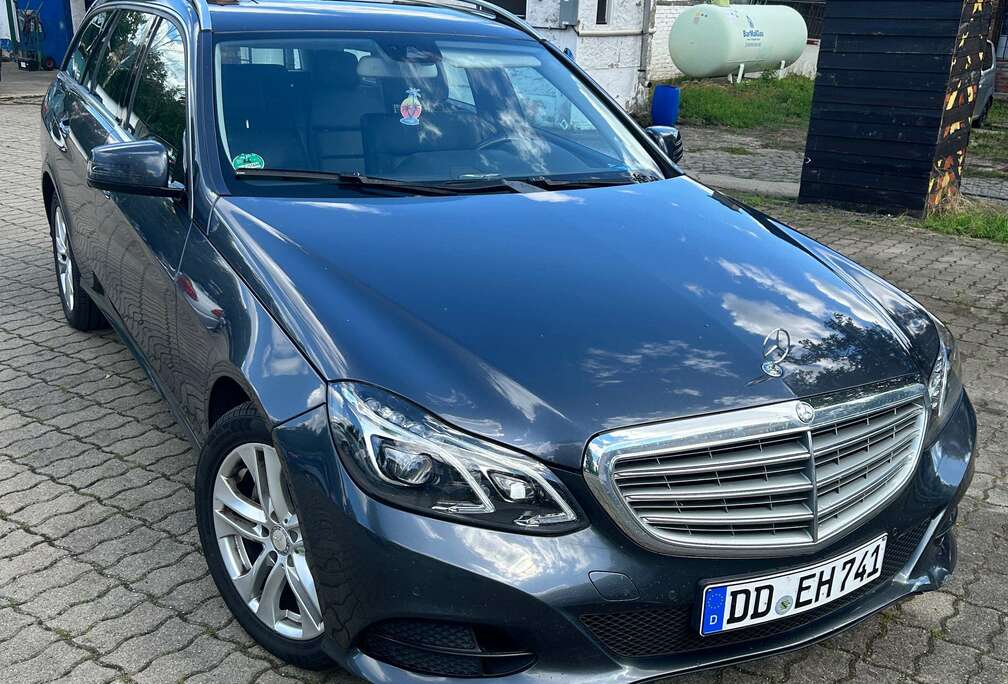 Mercedes-Benz E 200 BlueTEC Elegance