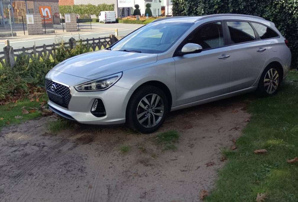 Hyundai Kombi 1.0 benzine