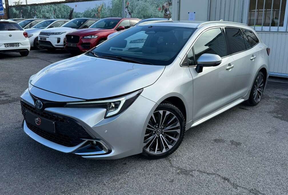 Toyota TS Hybrid 1.8 / CARPLAY / CAMERA / GARANTIE