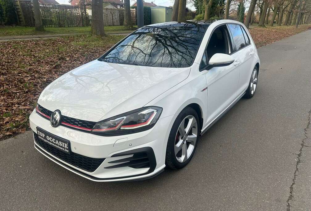 Volkswagen 2.0 gti./pano/manueel***