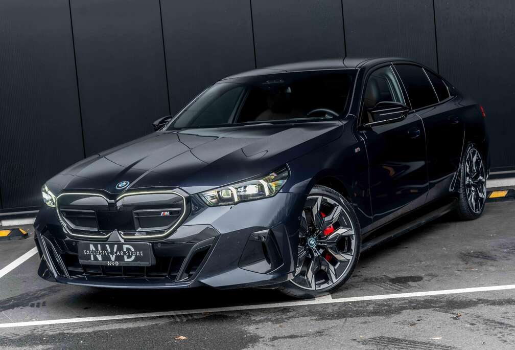 BMW M60  Pano  360  ACC  B&W sound  Zetel vent