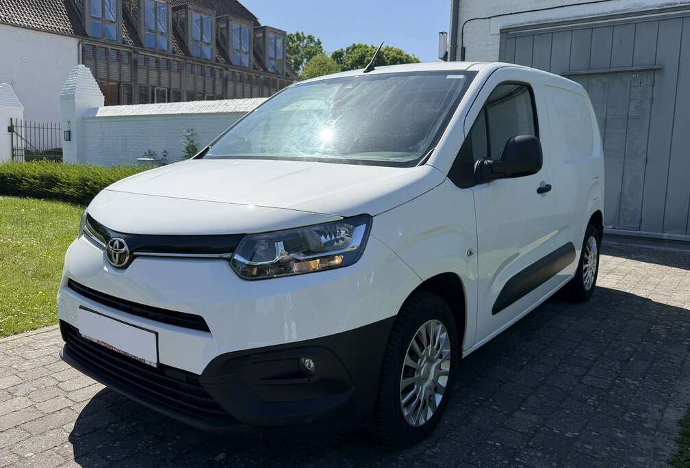 Toyota 1.2L MT - Comfort