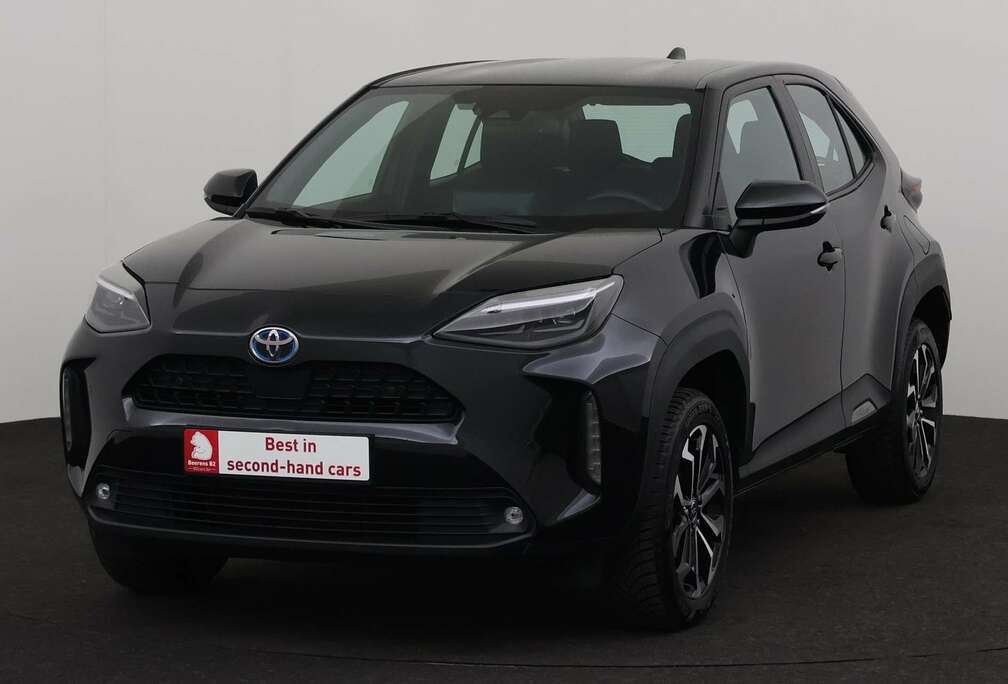 Toyota 1.5 VVT-ie HYBRID DYNAMIC PLUS CVT + A/T + GPS + C