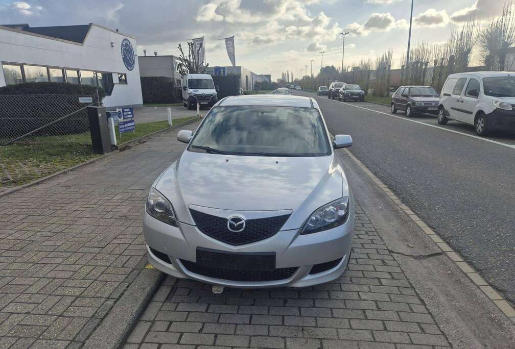 Mazda 1.3i 16v - Airco + Keuring - Garantie - Parkingssensoren - Euro 4