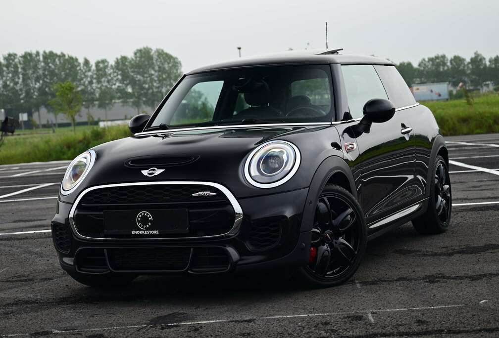 MINI AUT / FULL OPTION / SUNROOF / LEATHER LOUNGE / CAM