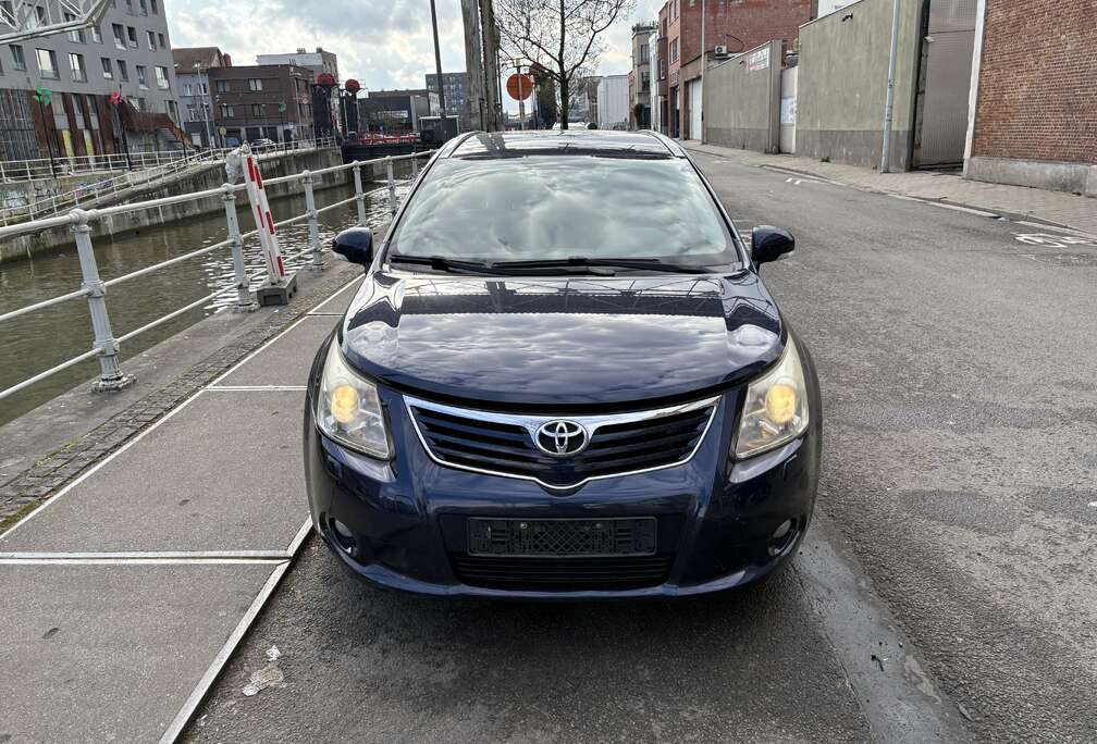 Toyota 1.6VVT-i Linéa Sol