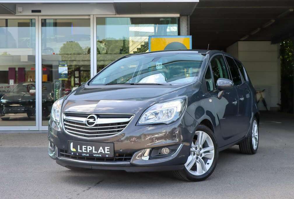 Opel COSMO 1.4T MT5 120PK  NAVI  CAMERA