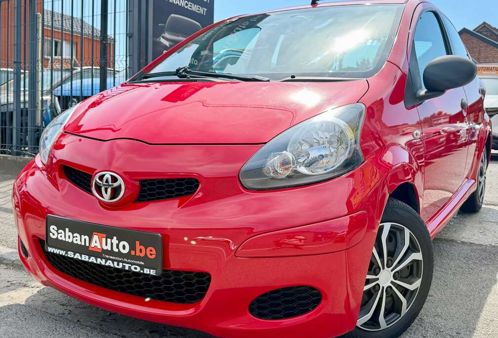 Toyota Aygo 1.0i VVT-i  5 PORTES  GARANTI  CARNET TOYOTA COMPLET   GARANTI 12 MOIS
