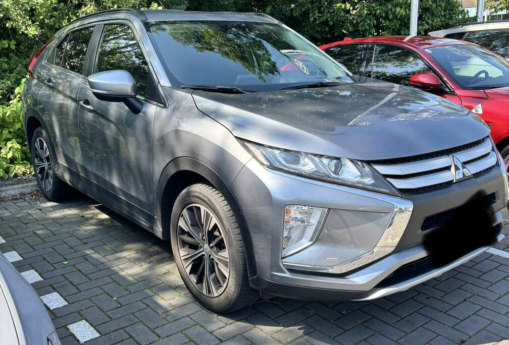 Mitsubishi 1.5T 2WD Intense SDA CVT