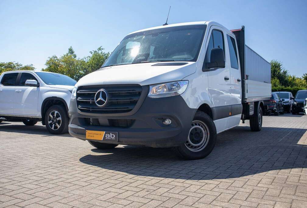 Mercedes-Benz 319 KIPWAGEN, DUBBELE CABINE, AUTOMAAT, TREKHAAK