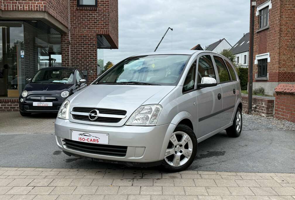 Opel 1.4i XEP 16v Cosmo // AIRCO //