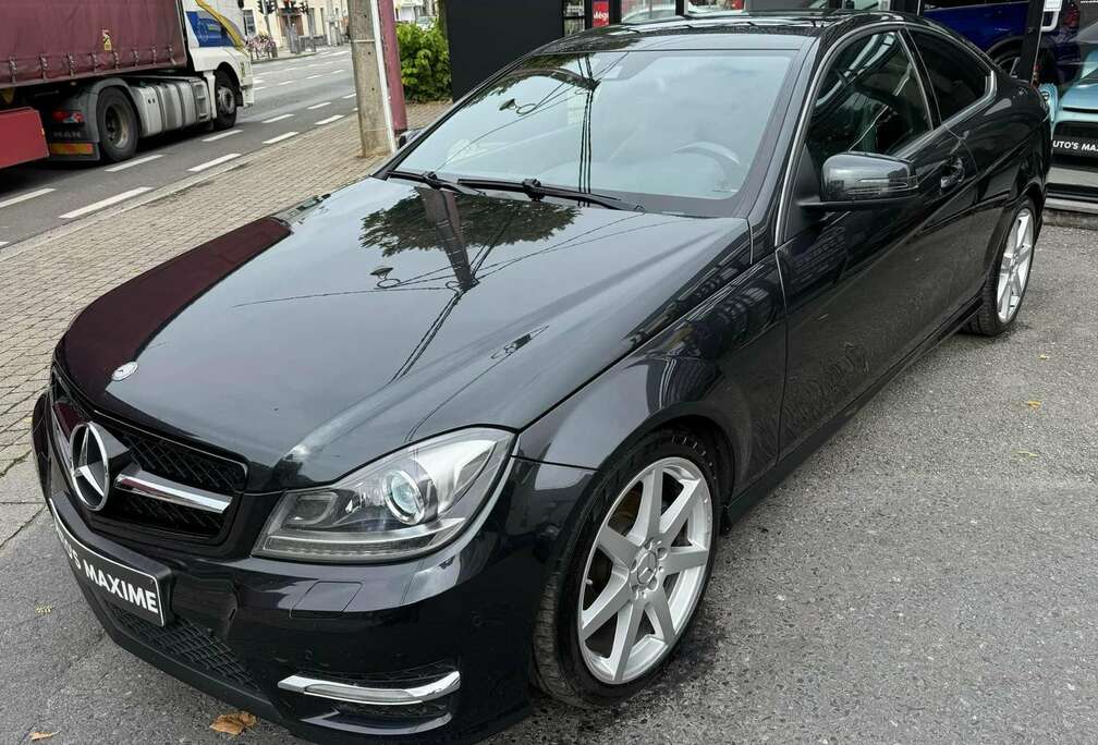 Mercedes-Benz d Coupé /Pack-AMG / Xénon / Garantie 12 mois