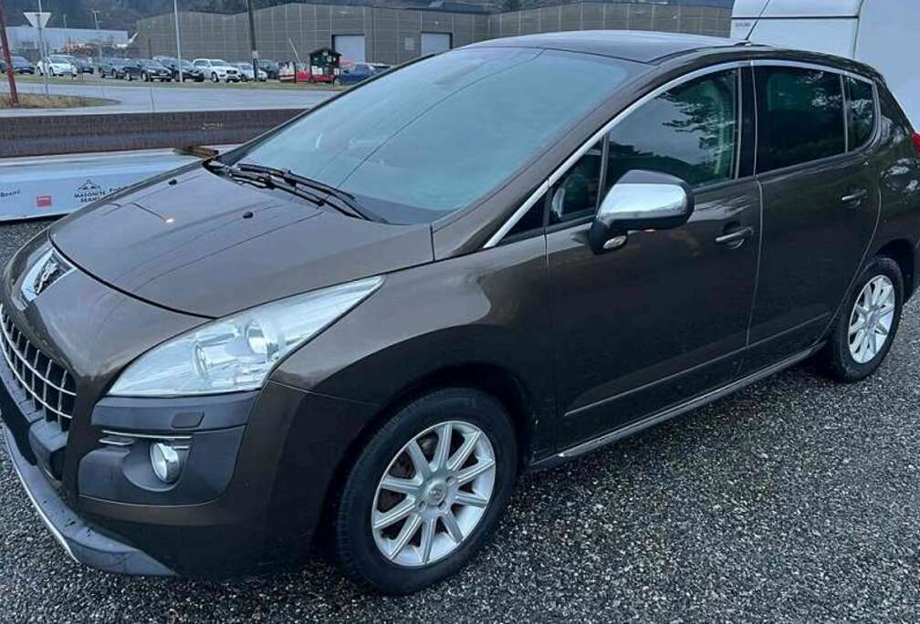 Peugeot 3008 1.6 HDi Confort Pack FAP