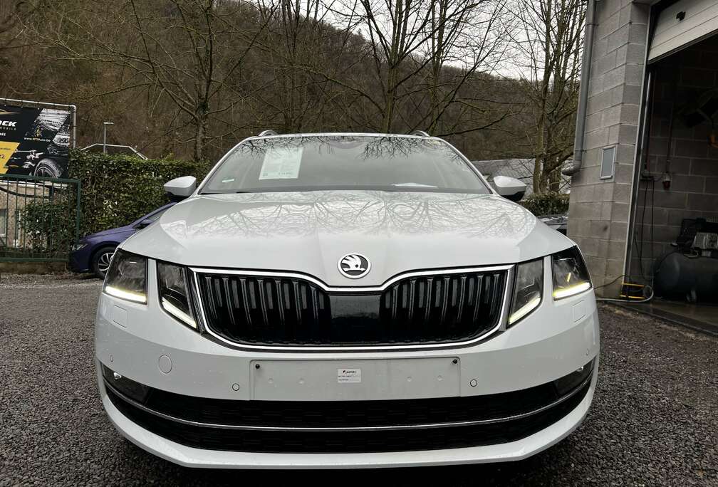 Skoda BREAK  2.0 TDi  Style - Toit Panoramique - TVAC