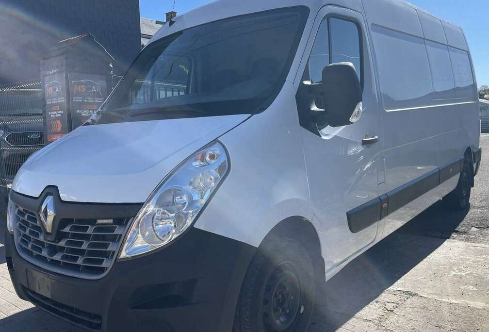 Renault 2.3 L3H2 TVA