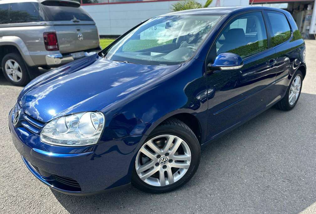 Volkswagen Golf 1.4i 16v Trendline - 76.000 km