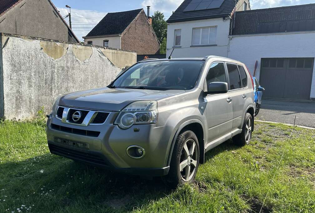 Nissan 2.0 dCi 4WD LE+xenon+navi+Bose