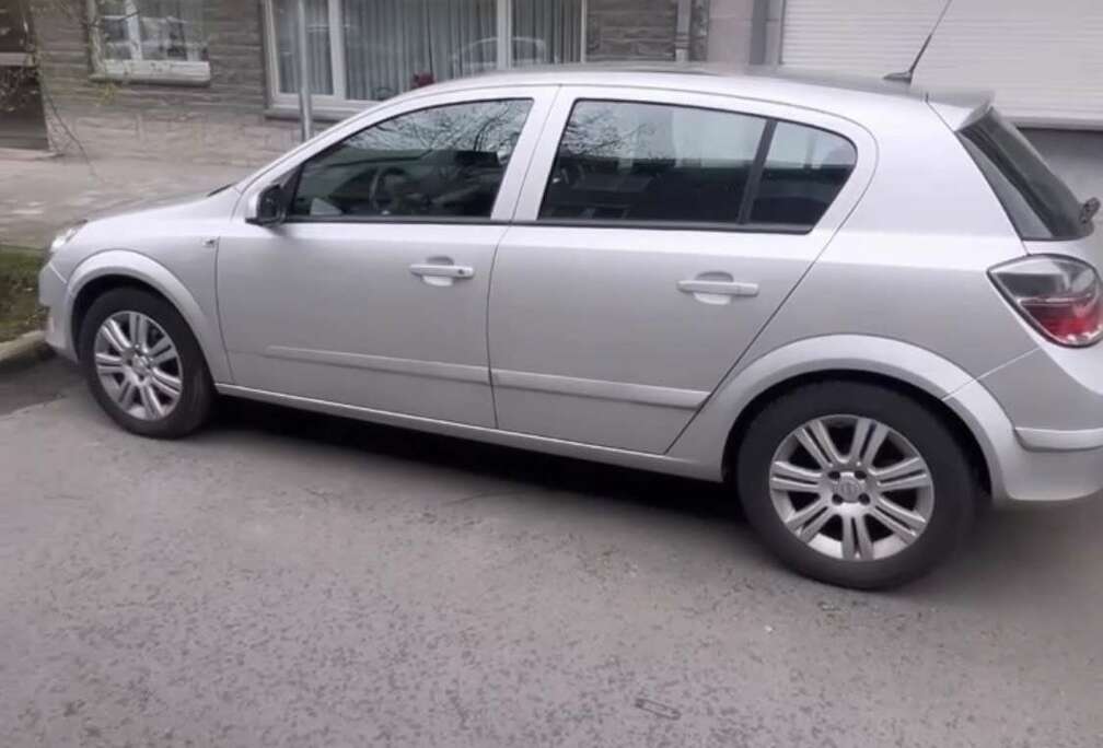 Opel 1.6i XEL CDX