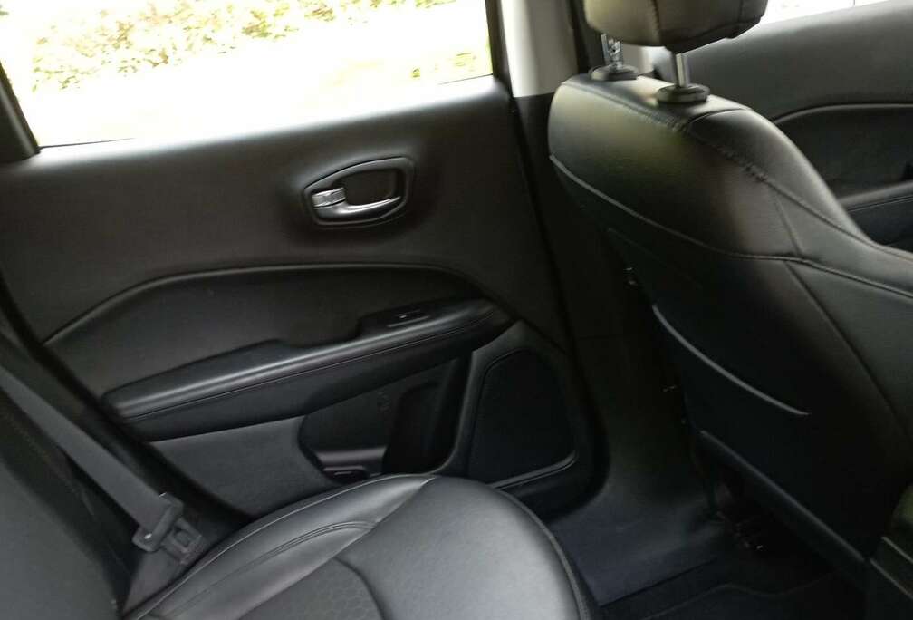 Jeep 1.4 I MultiAir II 140 ch BVM6 Sport