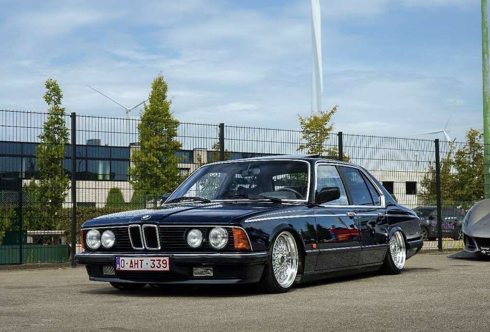 Oldtimer E23 728I