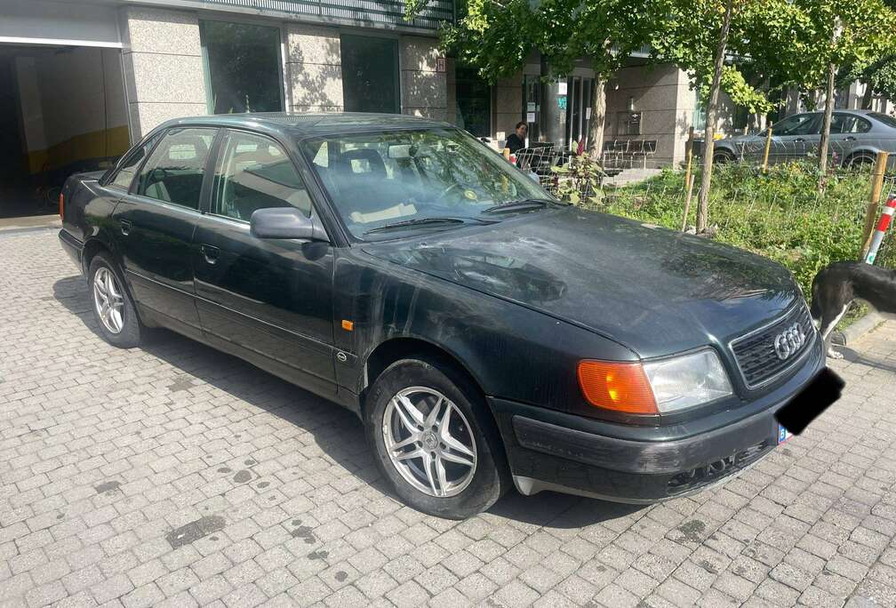 Audi 2.3  (1992)