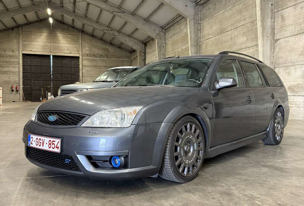 Ford 3.0 Turnier V6 ST 220