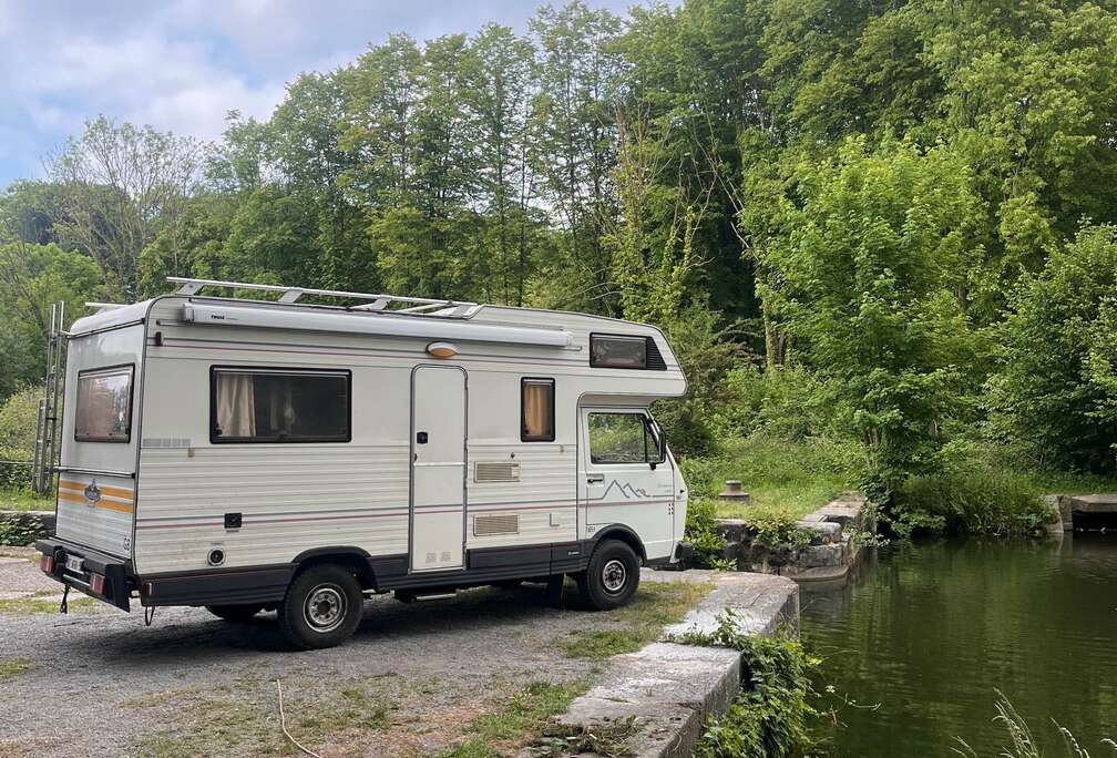 Volkswagen Karmann Mobil Distance Wide camper LT 31