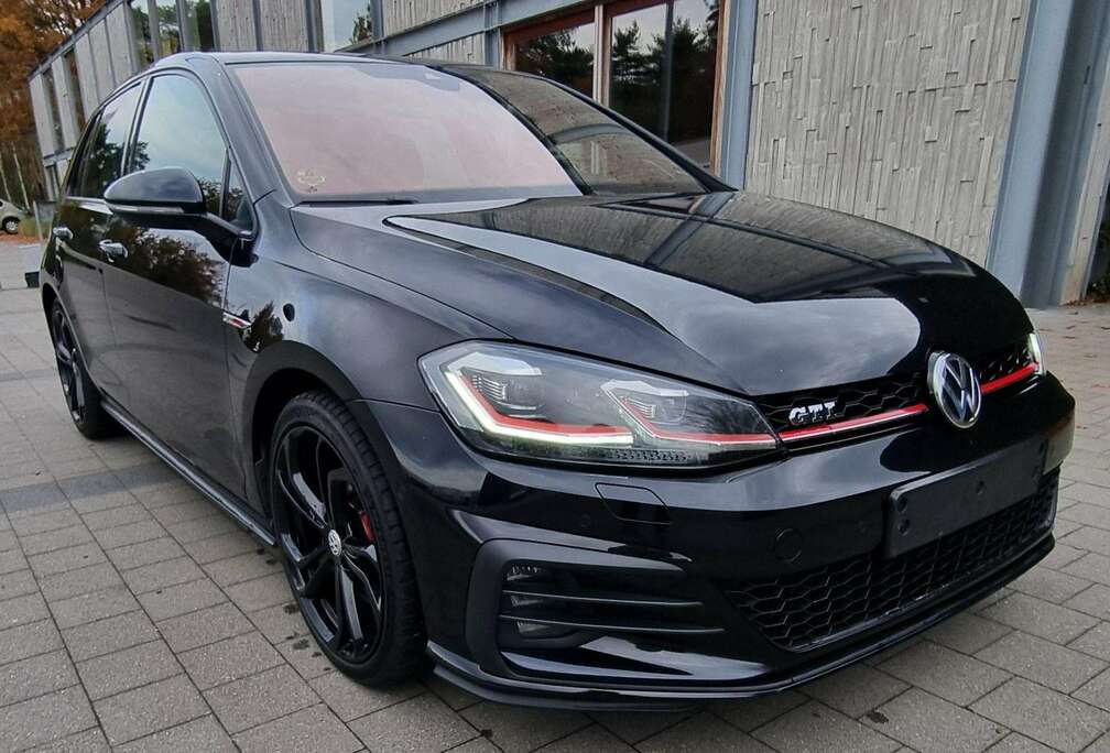 Volkswagen Golf GTI (BlueMotion Technology) DSG