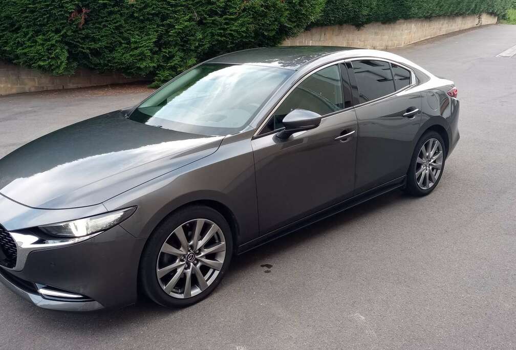 Mazda Sedan 2.0i e-Skyactiv-X Skydrive Sport