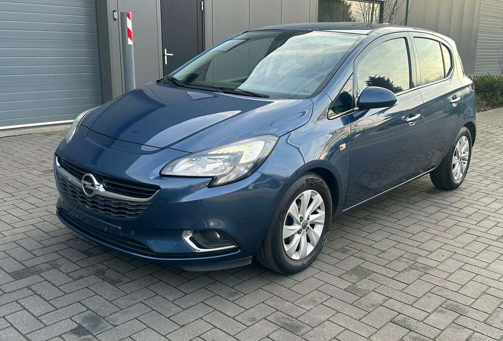 Opel Corsa 1.4i Cosmo