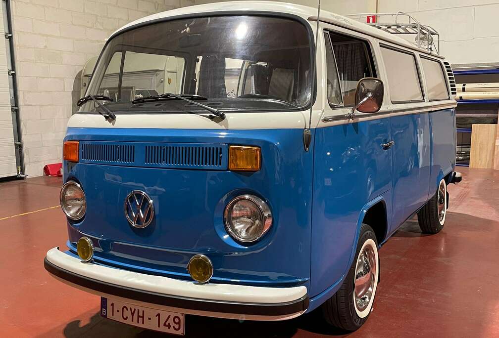 Volkswagen Deluxe