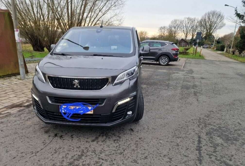 Peugeot L3H1 EAT8 Premium Avantage Edition