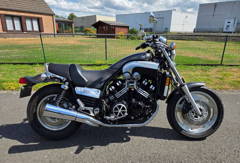 V-Max 1200 Carbon Edition – V-Boost 145 pk – 11.500 km – origineel – oldtimer