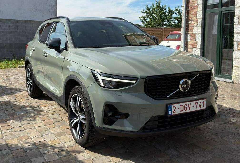 Volvo 2.0 B3 MHEV Ultimate Dark Design DCT