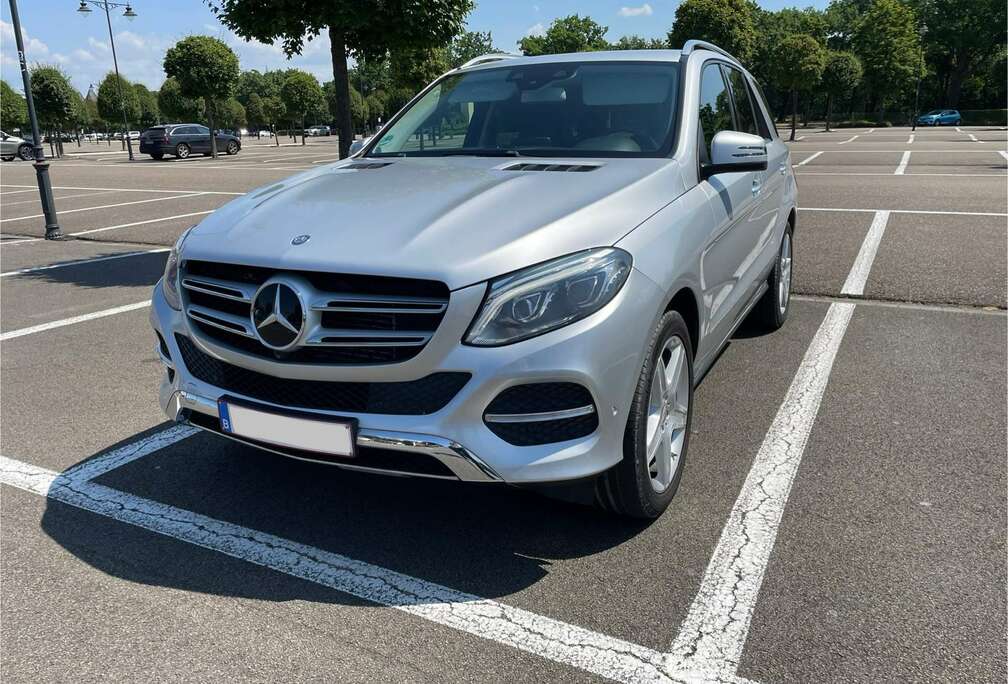 Mercedes-Benz d 4Matic 9G-TRONIC Exclusive