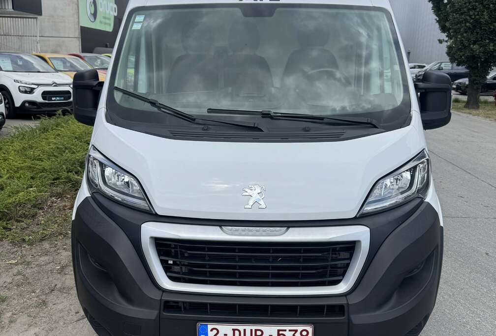 Peugeot HDi 335 L3