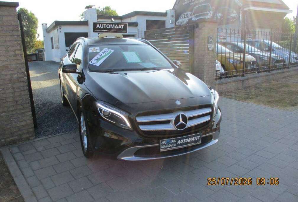 Mercedes-Benz GLA 180 122PK STYLE&BUSINESS AUTOMAAT NAVI LEDER CAMERA ALU 18\