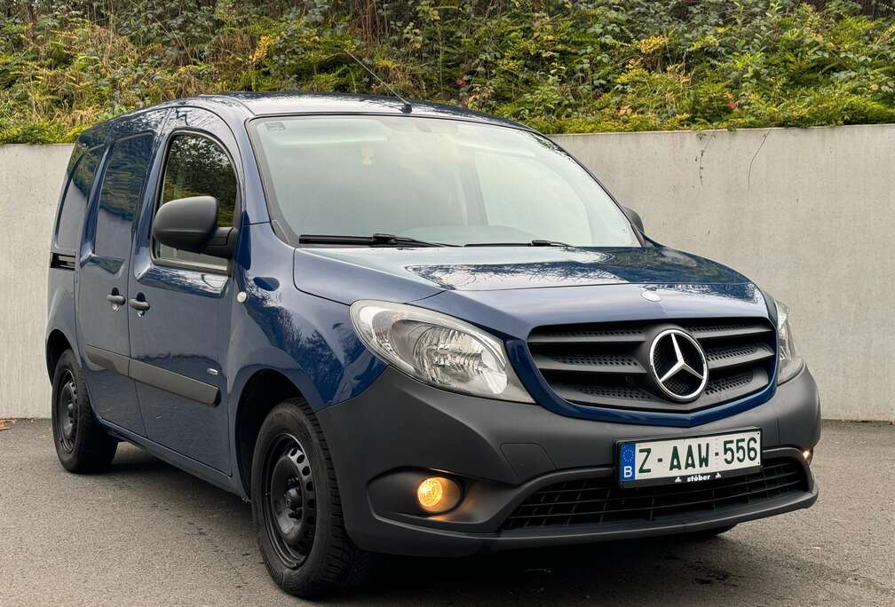 Mercedes-Benz 108 CDI lang Garantie 12 mois